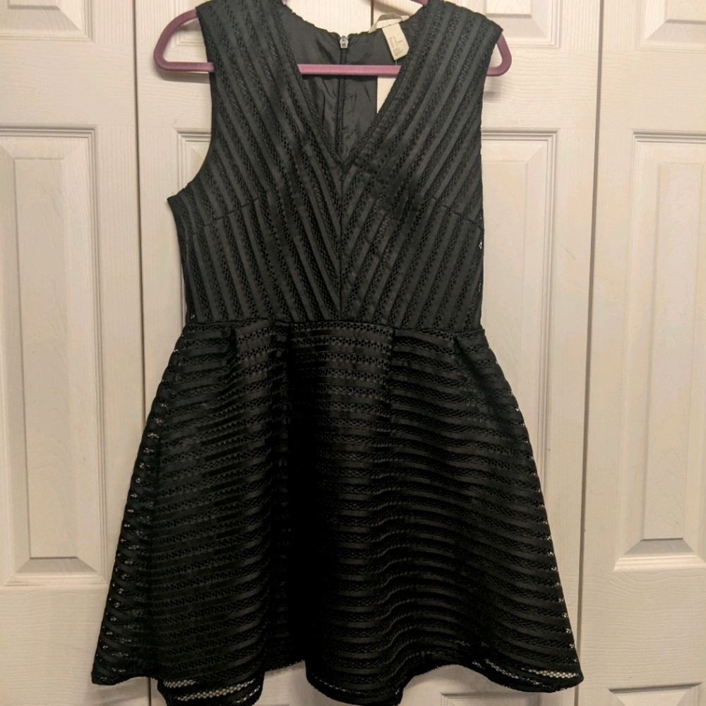 H&M black dress, perfect for day to night